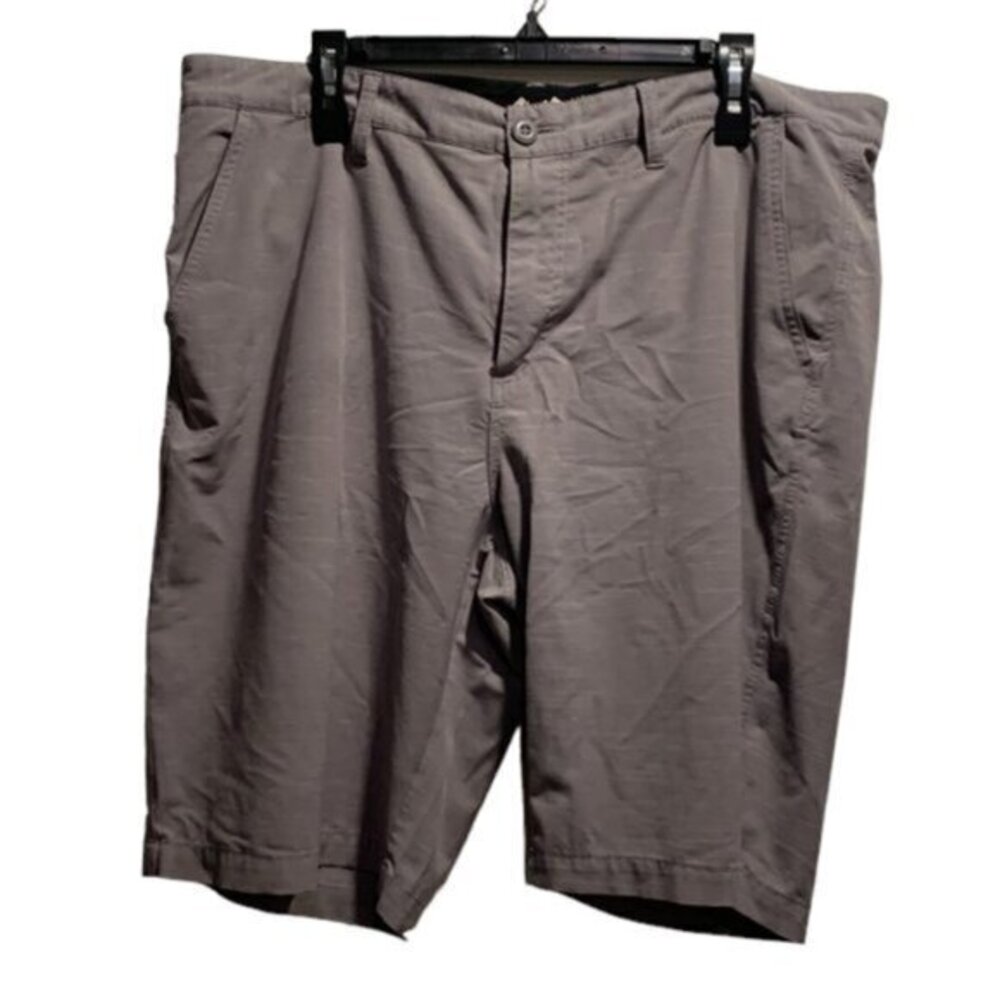 Land & Water Stretch Hybrid Short Gray (Member's Mark) Size 38 EUC #3204